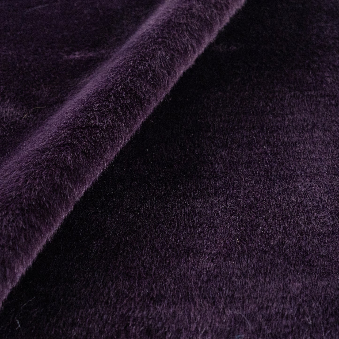 Dark Plum – Beaver