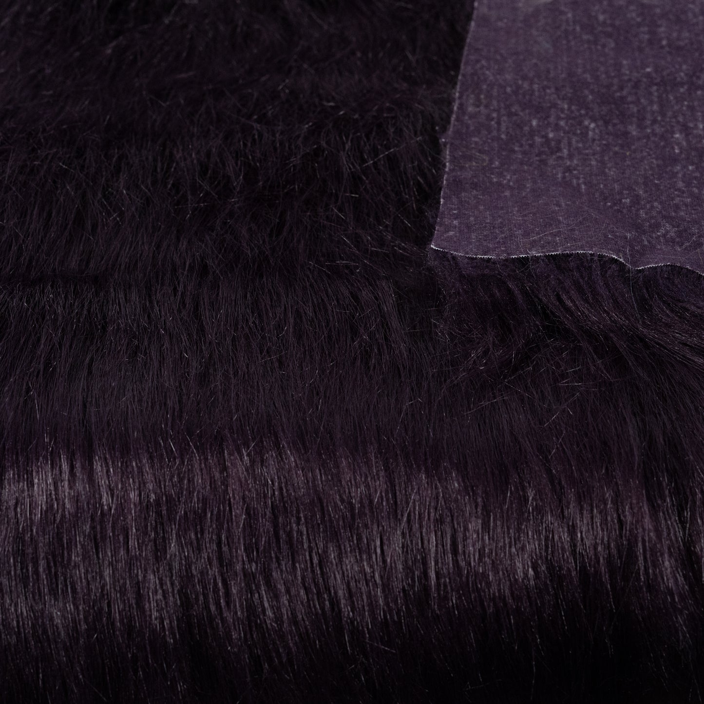 Dark Plum – Flokati